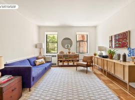 385 E 18TH Street #3J 房源照片 1