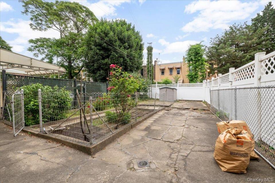 #18 photo, 1622 Norman Street, Ridgewood , NY 11385