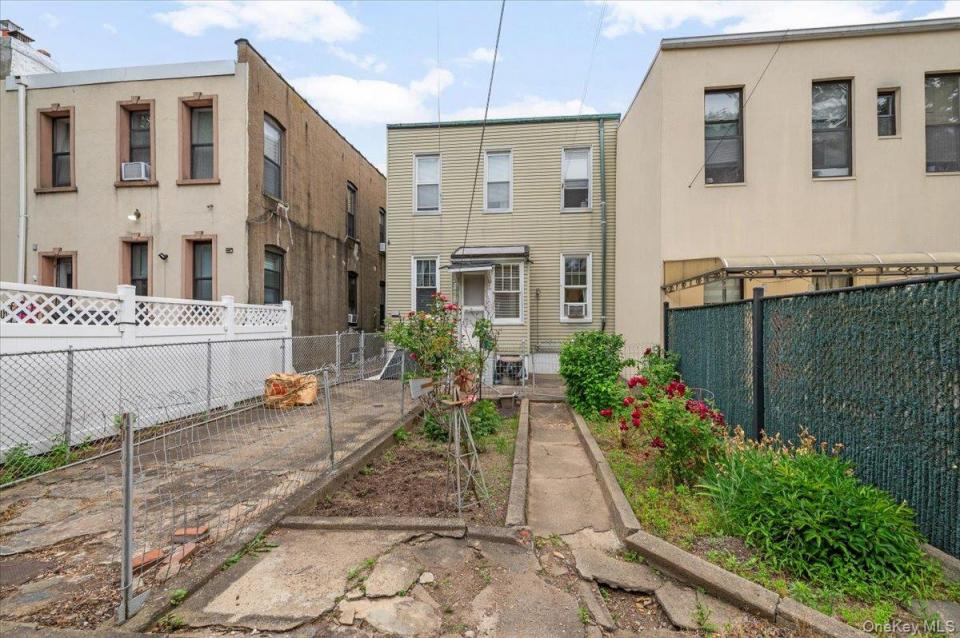 #20 photo, 1622 Norman Street, Ridgewood , NY 11385