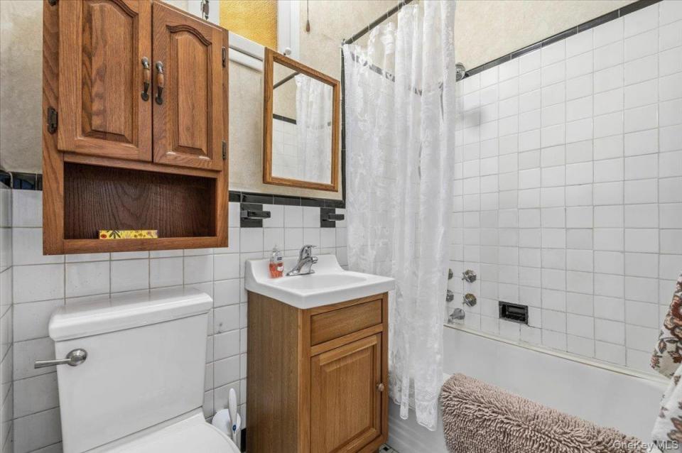 #6 photo, 1622 Norman Street, Ridgewood , NY 11385