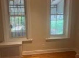 2304 Strauss Street #1 房源照片 1