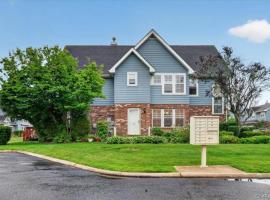 41-43 Broadlawn Drive #41 and 43 东长岛 Central Islip, NY