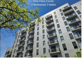 70-25 Queens Boulevard #1B 木边 Woodside, NY