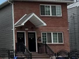16355 Phroane Avenue 牙买加 Jamaica, NY