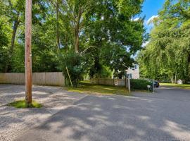 Woodland Road 东长岛 Centereach, NY