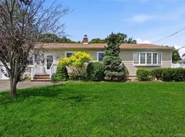 74 Tree Road 东长岛 Centereach, NY