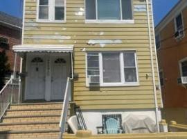 4451 Barnes Avenue 布朗士 Bronx, NY