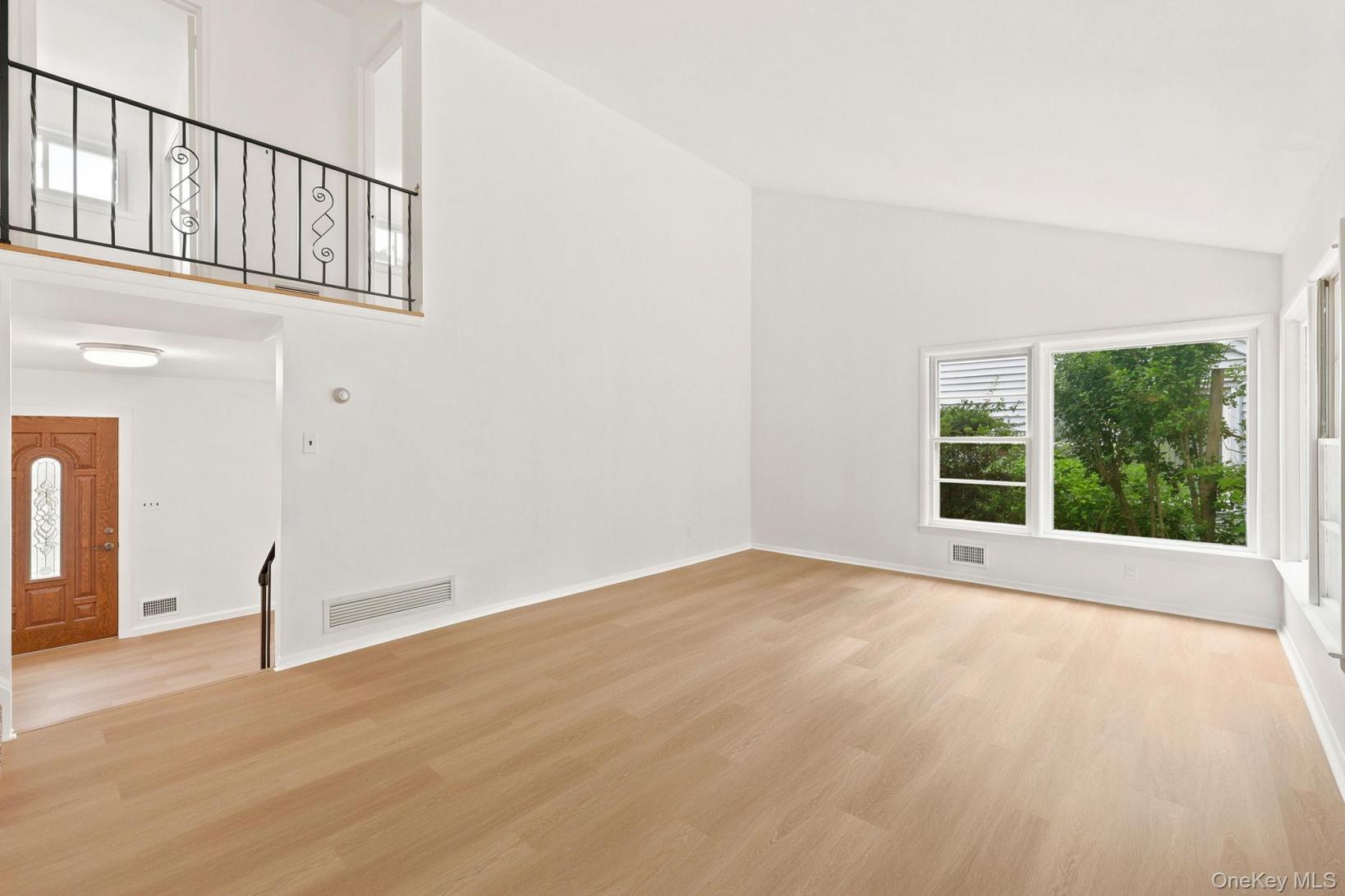 #10 photo, 24 Valley View Terrace, Mount Kisco , NY 10549