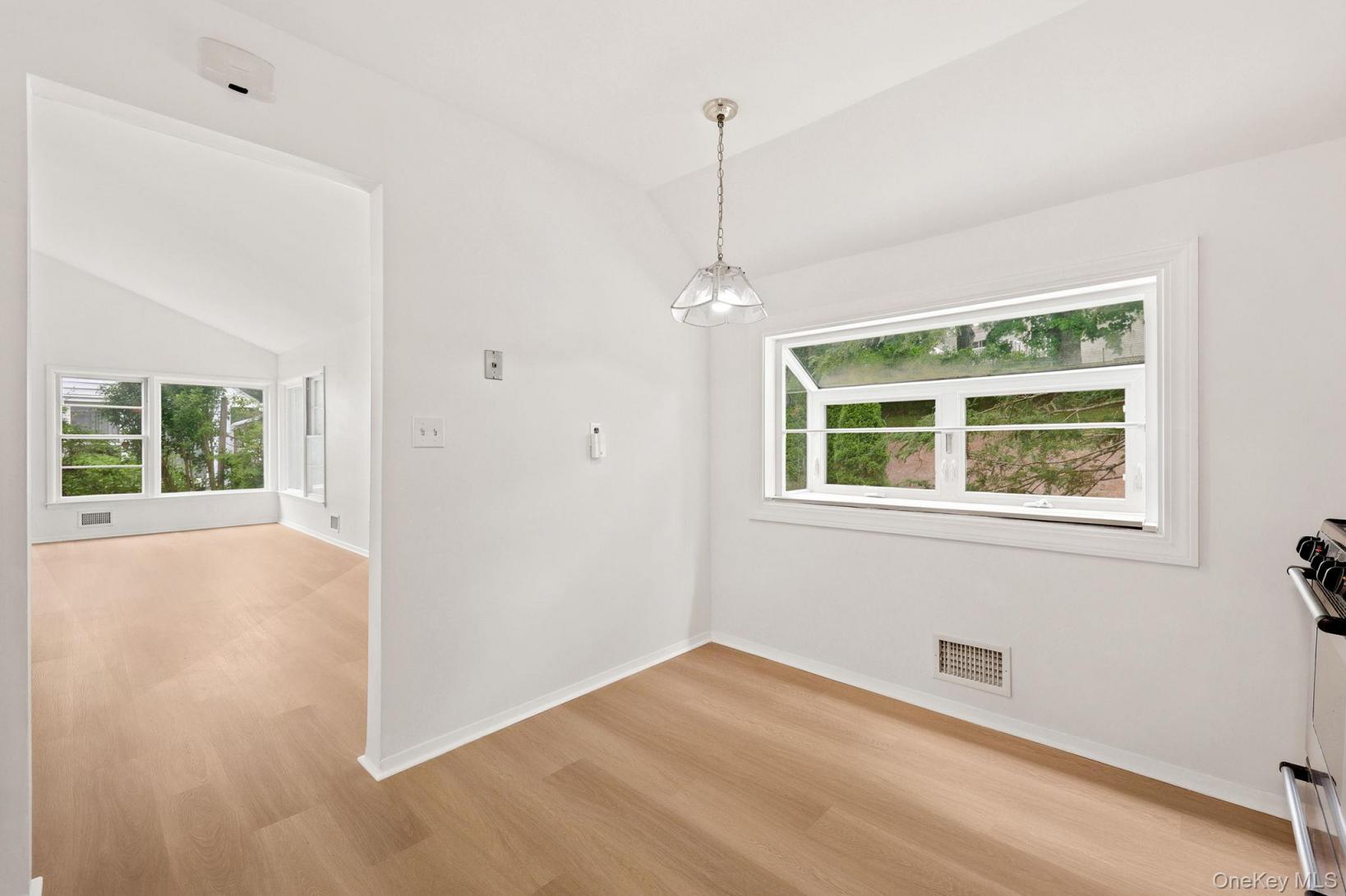 #14 photo, 24 Valley View Terrace, Mount Kisco , NY 10549