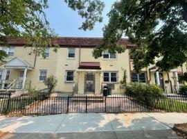 108-52 63rd Road 森林小丘 Forest Hills, NY