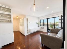 3749 81st Street #7D 房源照片 1