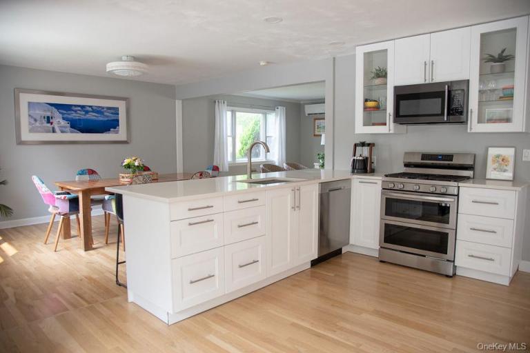 #11 photo, 206 W Central Avenue, Pearl River , NY 10965