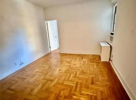 3721 80 Street #2T 房源照片 1