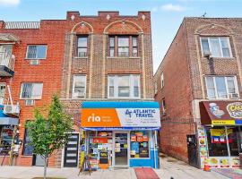 98-07 37th Avenue 可乐娜 Corona, NY