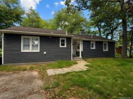 7 Lake Drive 东长岛 Middle Island, NY