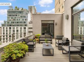 552 W 43RD Street #PHB 房源照片 1