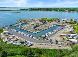 215 Atlantic Avenue 东长岛 East Moriches, NY