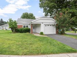 7 Avon Court 东长岛 Ridge, NY