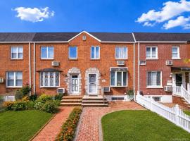 63-16 76th Street 中村 Middle Village, NY