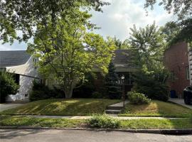 53-17 203rd Street 贝塞 Bayside, NY