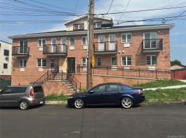 6-05 129st Street #1B 大学点 College Point, NY
