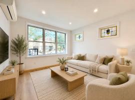 37-08 62nd Street #1 木边 Woodside, NY