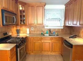 59-41 161st Street 新鲜草原 Fresh Meadows, NY