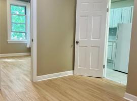 4218 66th Street 木边 Woodside, NY