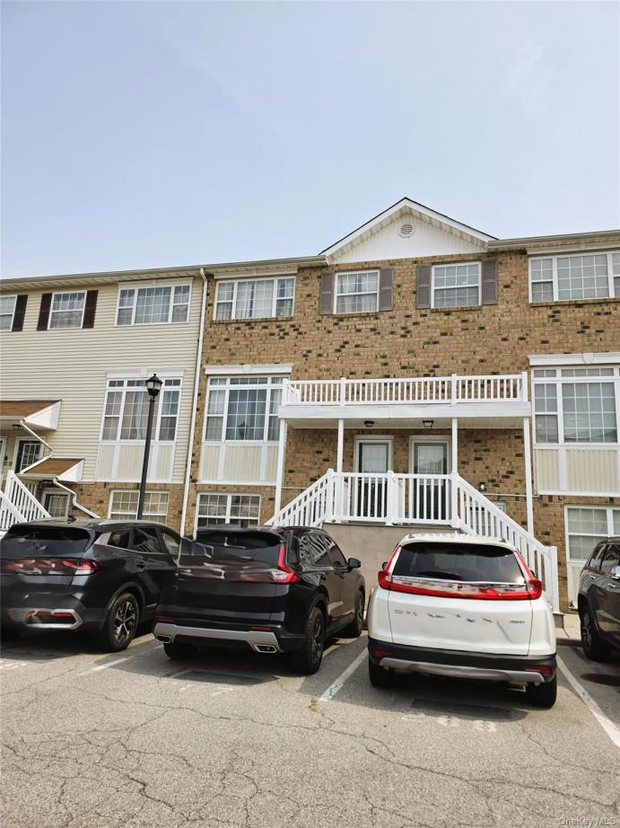 #3 photo, 142 Mermaid Lane, Bronx , NY 10473