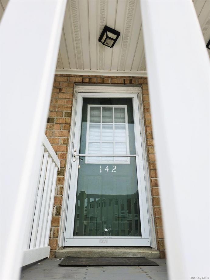 #4 photo, 142 Mermaid Lane, Bronx , NY 10473