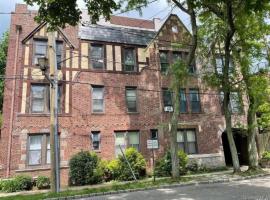 1 Hillside Avenue #3B 大颈 Great Neck, NY