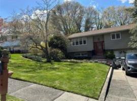 18 Greenwich Road 史密斯敦 Smithtown, NY