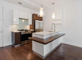 2-17 51st Avenue #419 房源照片 1