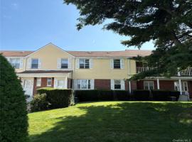 67-71 Cloverdale Lane #148 皇后区 Oakland Gardens, NY