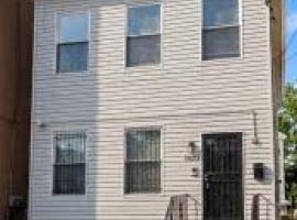 14-20 114th Street ##3 大学点 College Point, NY