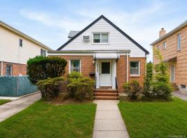 76-53 172nd Street 新鲜草原 Fresh Meadows, NY