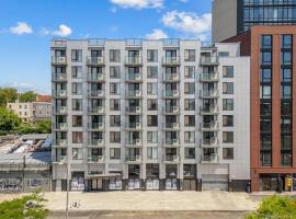 7065 Queens Boulevard #6A 木边 Woodside, NY