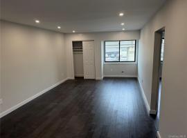 99-105 W Hoffman Avenue #Apt B 东长岛 Lindenhurst, NY