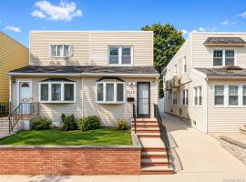 32-33 202nd Street 贝塞 Bayside, NY