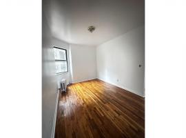 48-05 48TH Street #2C 房源照片 1