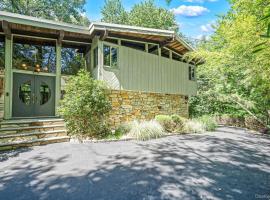 135 Oakside Drive 史密斯敦 Smithtown, NY