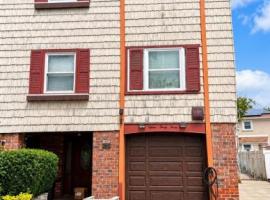 1533 208th Street 贝塞 Bayside, NY