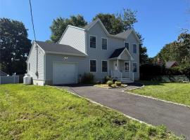 8 W Narcissus Road 东长岛 Mastic Beach, NY