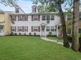 1108 Towne House Village 哈帕克 Hauppauge, NY