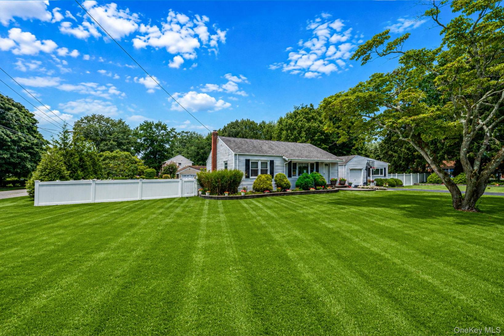 #4 photo, 19 Ridgeley Road, サフォーク郡 Smithtown , NY 11787