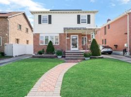 7307 185th Street 新鲜草原 Fresh Meadows, NY