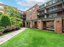 32 Pearsall #1A 格仑科夫 Glen Cove, NY