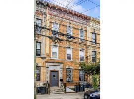 1156 GLENMORE Avenue 布鲁克林 City Line, NY