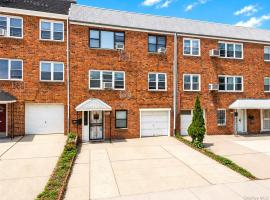61-40 219th Street 贝塞 Bayside, NY