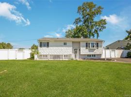 2401 Wave Avenue 东长岛 Medford, NY